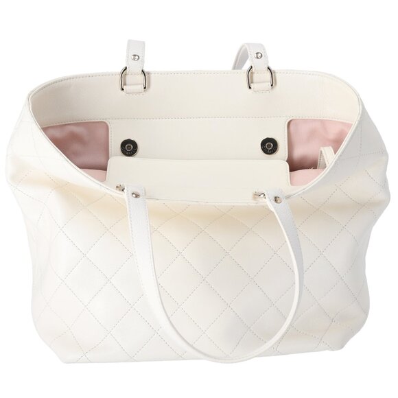 CHANEL CC Quilted Front Pocket Tote Bag Cream Leather - Picture 8 of 11
